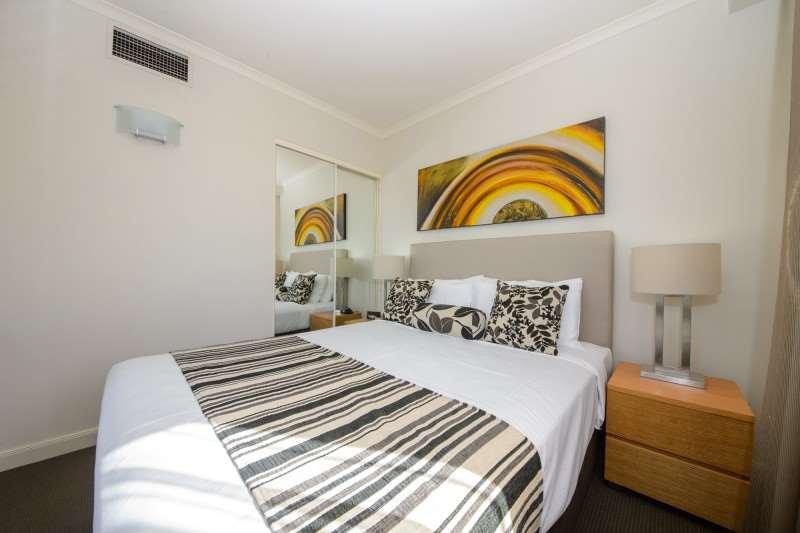 Central Cosmo Apartment Hotel Brisbane Quarto foto